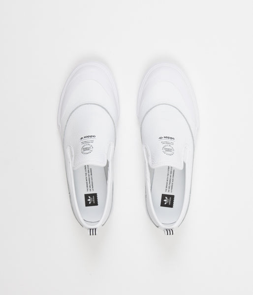 Adidas matchcourt white slip sales on