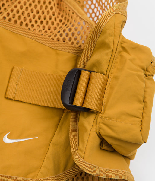 Nike ACG Buttles Vest - stussy x nike air force 1 release info