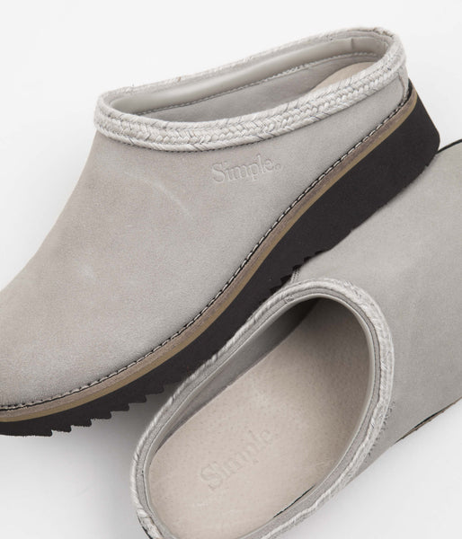 Simple hot sale clogs mens