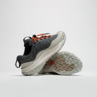 Nike ACG Mountain Fly 2 Low GTX Shoes - Dark Smoke Grey / Khaki - Light Orewood Brown thumbnail