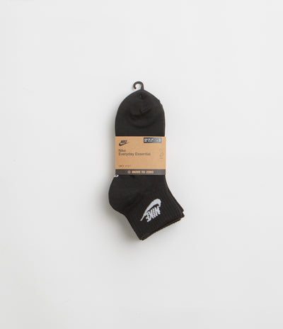 Nike Everyday Essential Ankle Socks (3 Pair) - Black / White