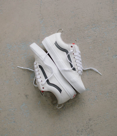 Vans Skate Old Skool 36+ Shoes - Antique White / Black