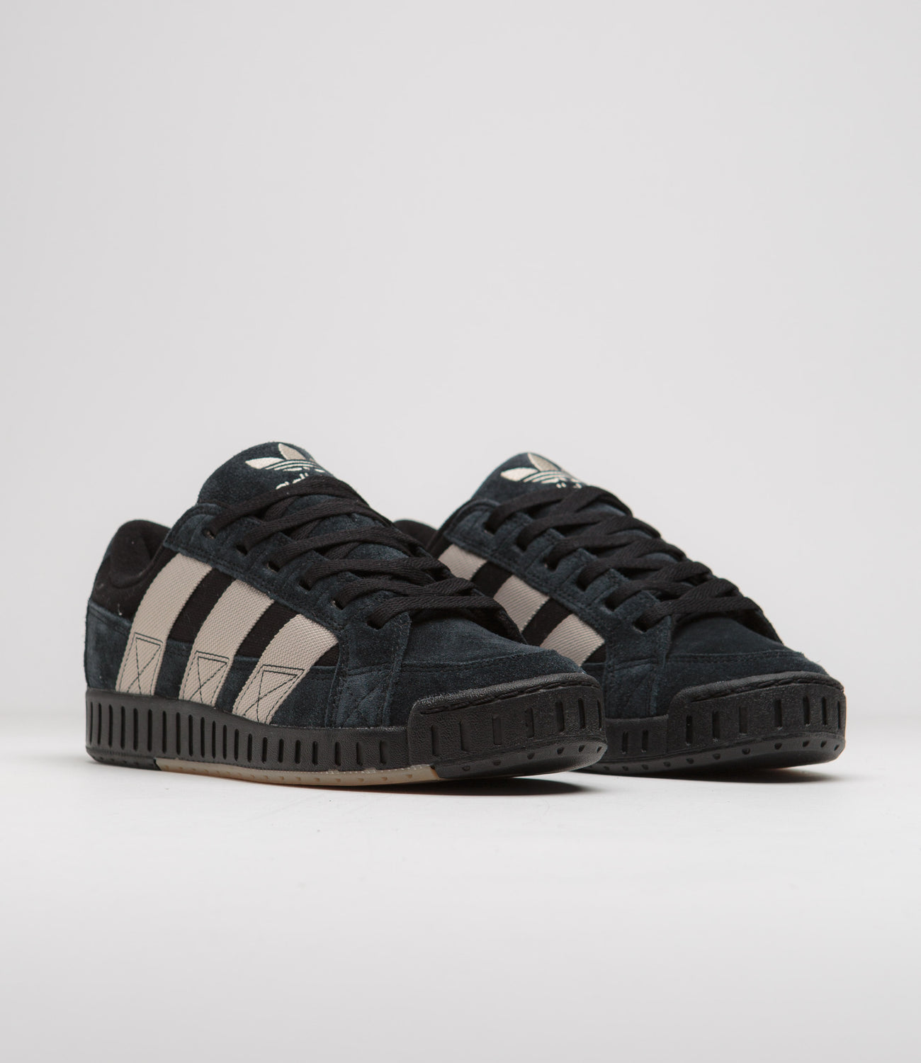 Adidas nrtn hotsell