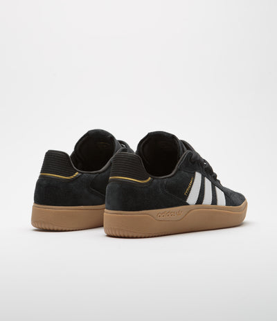 Adidas Tyshawn Low Shoes - Core Black / FTWR White / Gum4