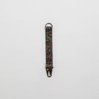 Carhartt Jude Keyholder - Camo Leo Jacquard / Tamarind thumbnail