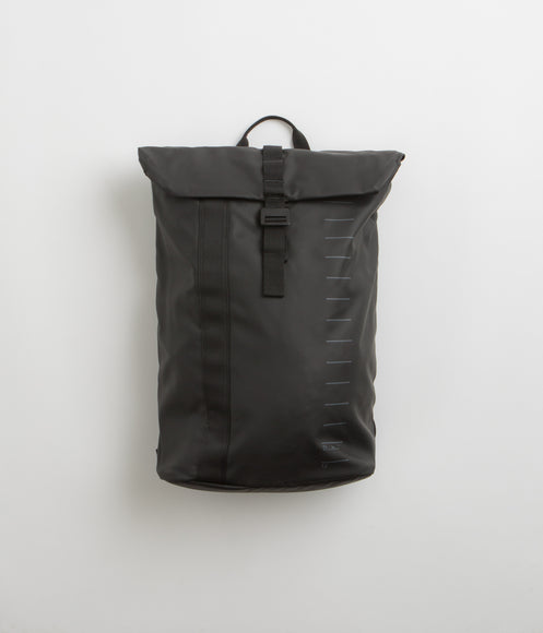 D_b_ Essential 12L Backpack - Black Out