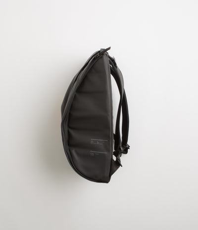 D_b_ Hugger 15L Base Backpack - Black Out