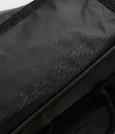 D_b_ Hugger 25L Backpack - Black Out