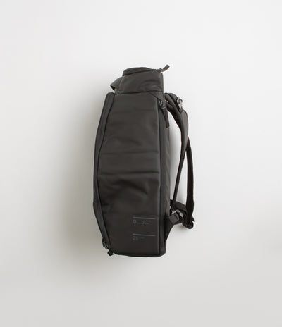 D_b_ Hugger 25L Backpack - Black Out