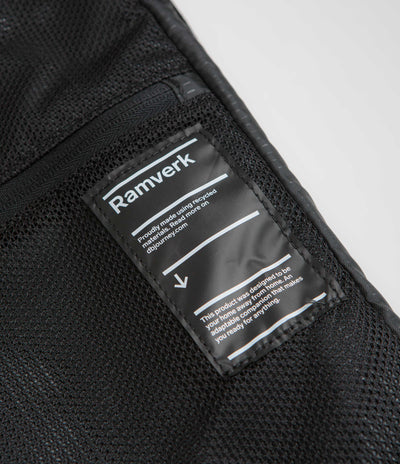 D_b_ Ramverk 32L Pro Backpack - Black Out