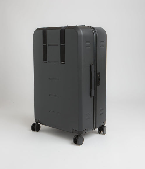 D_b_ Ramverk Large Check-In Luggage - Black Out