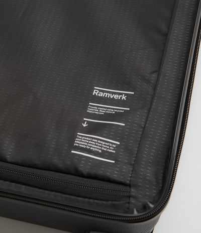 D_b_ Ramverk Large Check-In Luggage - Black Out