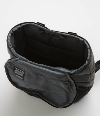 D_b_ Roamer 25L Duffel Pack - Black Out