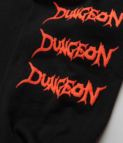 Dungeon The Pit Long Sleeve T-Shirt - Black