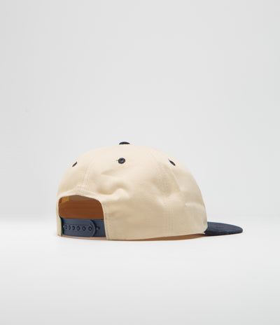 Magenta Quebec Cap - Beige