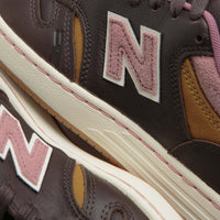 New Balance Numeric x 303 Boards 480 Shoes - Brown / Pink thumbnail