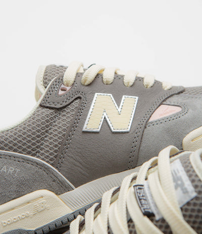 New Balance Numeric x Lost Art 600 Shoes - Sea Salt / Grey