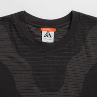 Nike ACG Delta River Long Sleeve T-Shirt - Black / Cool Grey thumbnail