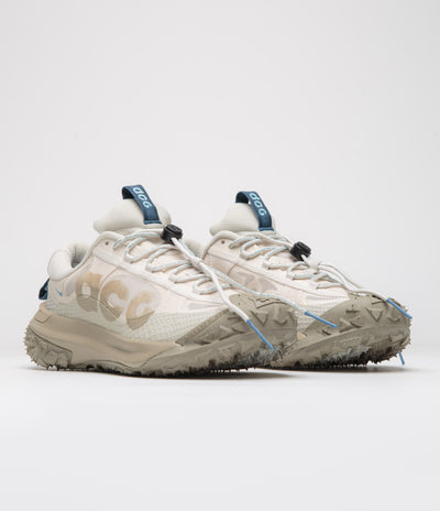 Nike ACG Mountain Fly 2 Low Shoes - Light Orewood Brown / Khaki - Light Bone