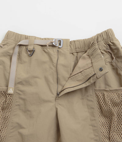 Nike ACG Snowgrass Cargo Shorts - Khaki / Light Iron Ore / Summit White