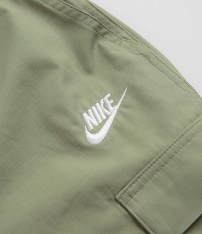 Nike Club Cargo Shorts - Oil Green / White