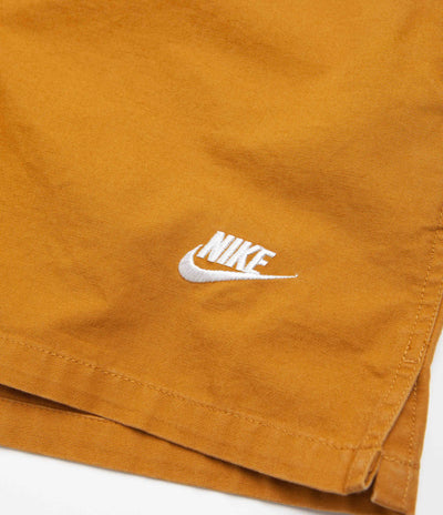 Nike Club Flow Shorts - Desert Ochre / White