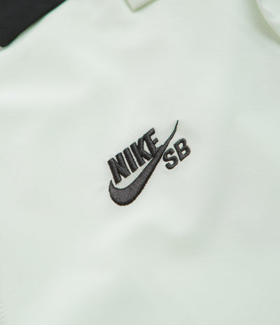 Nike SB Agnostic Bowler Shirt - Barely Green / Black