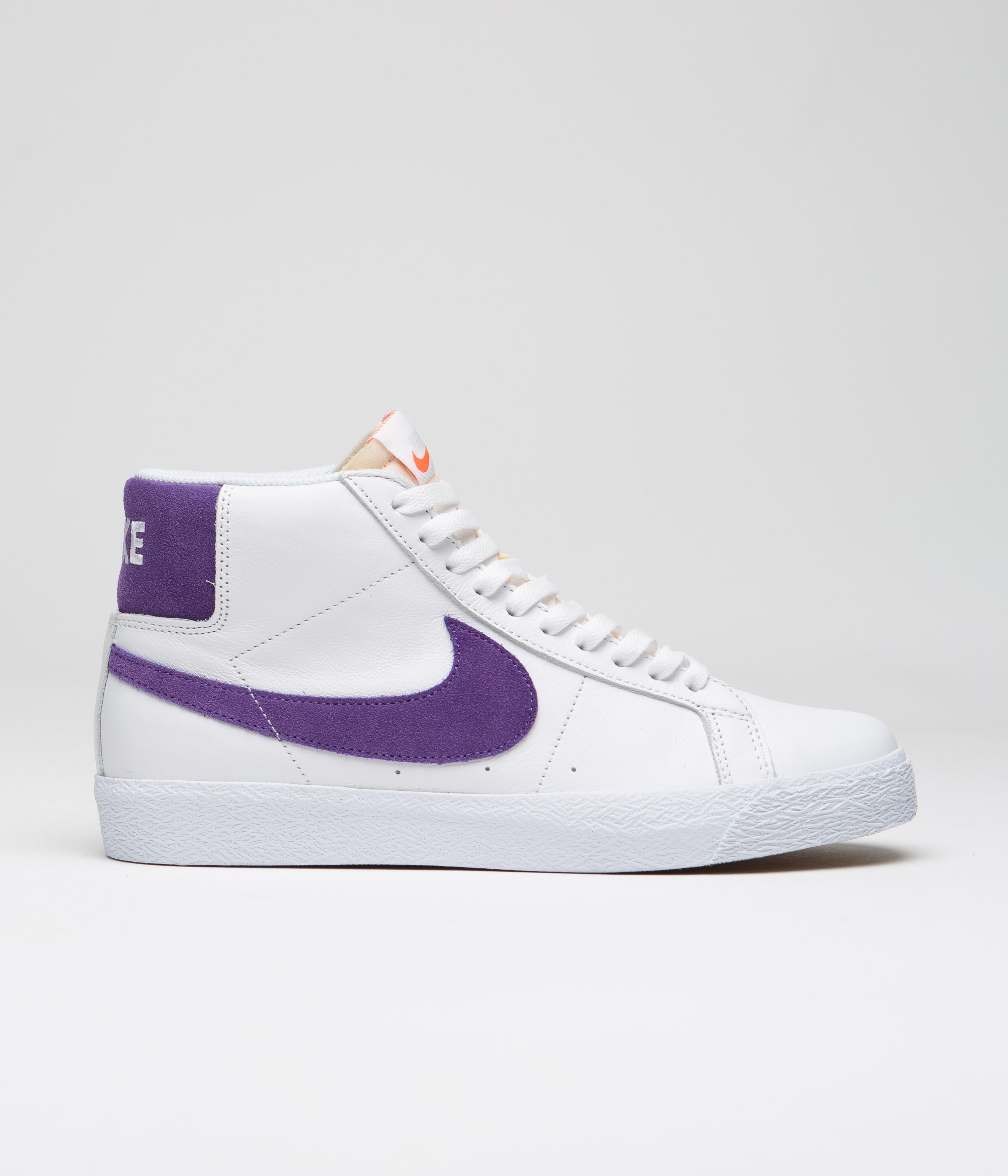 Nike discount tiburon blancas