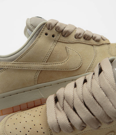 Nike SB Dunk Low Pro B Shoes - Parachute Beige / Parachute Beige