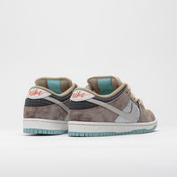 Nike SB Dunk Low Pro Premium Shoes - Baroque Brown / Summit White - Sanddrift thumbnail