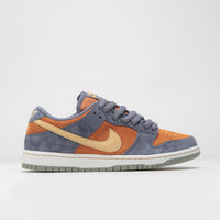 Nike SB Dunk Low Pro Shoes - Light Carbon / Sesame - Monarch thumbnail