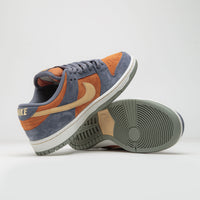 Nike SB Dunk Low Pro Shoes - Light Carbon / Sesame - Monarch thumbnail