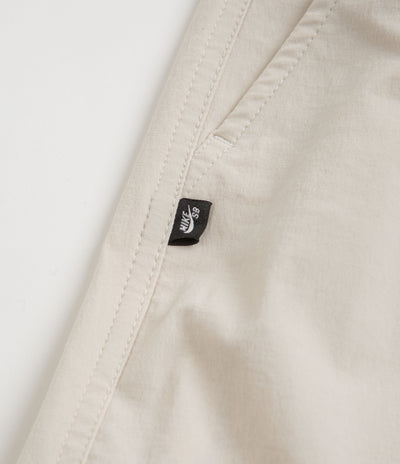 Nike SB Kearny Cargo Pants - Light Orewood Brown / White