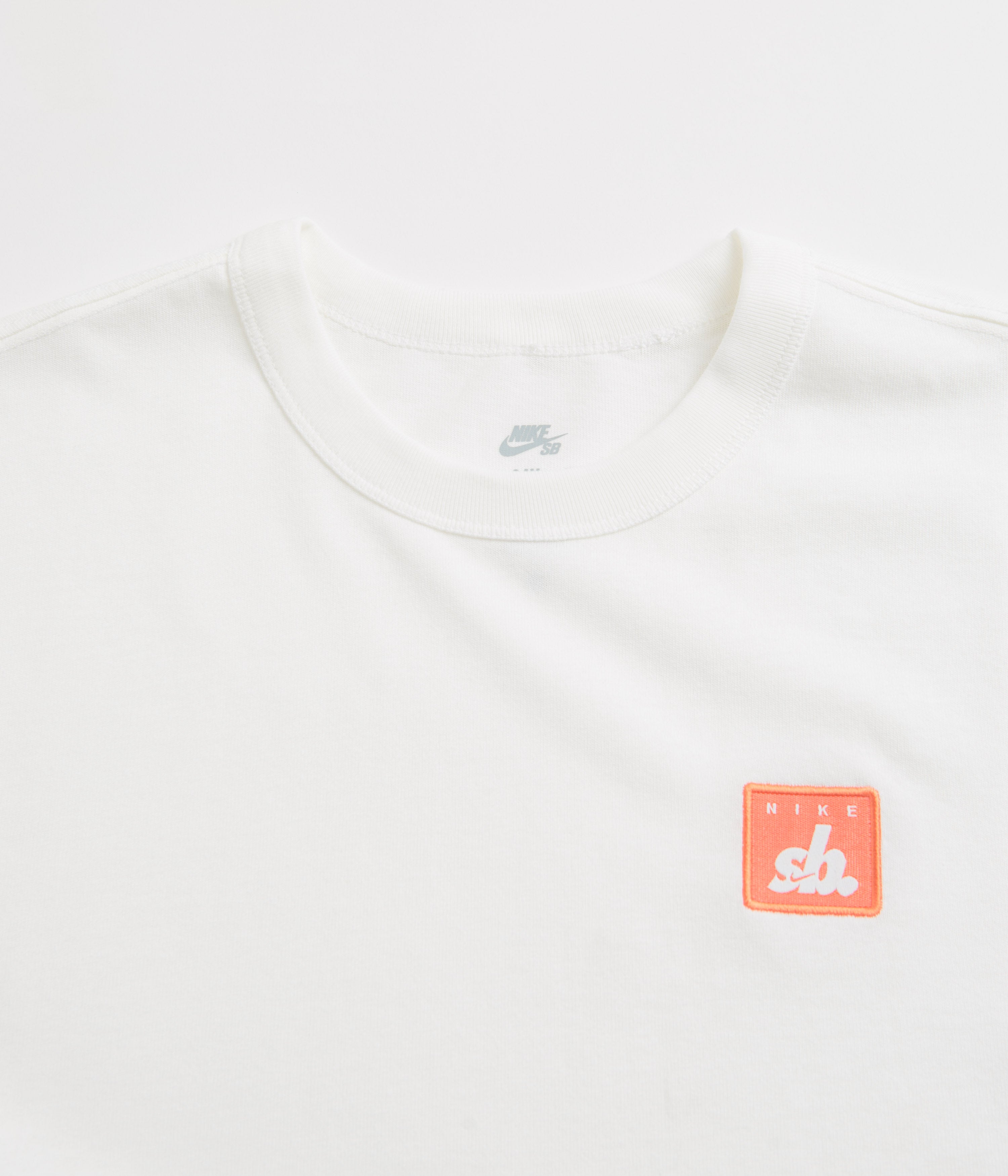 Nike SB Patch Logo T-Shirt - White | Flatspot