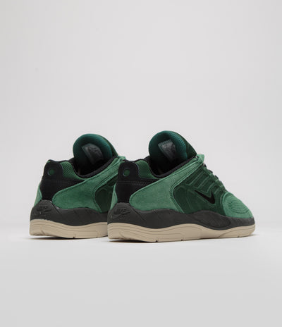 Nike SB Vertebrae Shoes - Fir / Black - Sequoia - Light Orewood Brown