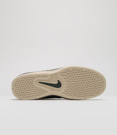 Nike SB Vertebrae Shoes - Fir / Black - Sequoia - Light Orewood Brown