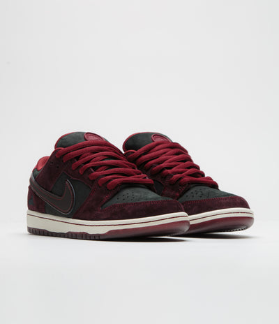 Nike SB x RIOT Skateshop Dunk Low Pro Shoes - Mahogany / Dark Beetrot - Team Red - Sail