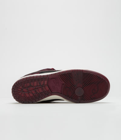 Nike SB x RIOT Skateshop Dunk Low Pro Shoes - Mahogany / Dark Beetrot - Team Red - Sail