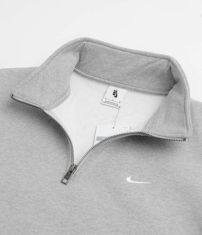 Nike Solo Swoosh 1/4 Zip Sweatshirt - Dark Grey Heather / White