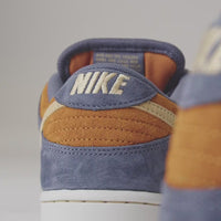 Nike SB Dunk Low Pro Shoes - Light Carbon / Sesame - Monarch thumbnail