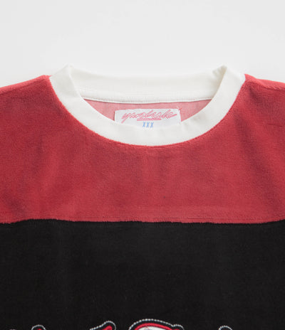 Yardsale Sierra Velour T-Shirt - Black / Red