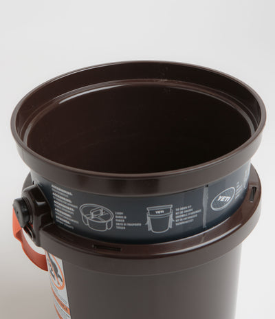 Yeti LoadOut Bucket - Wetlands Brown