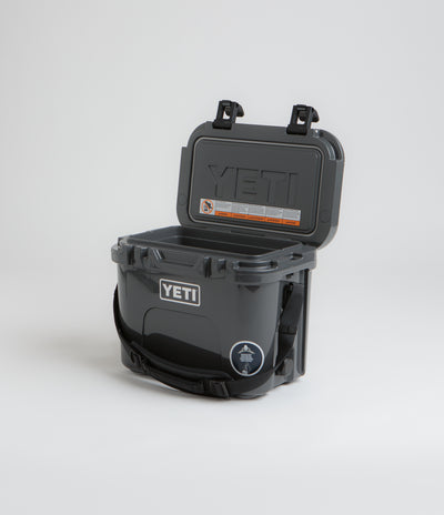 Yeti Roadie 15 Hard Cooler - Charcoal