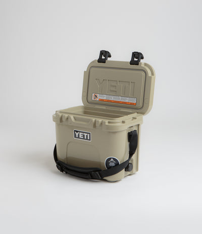 Yeti Roadie 15 Hard Cooler - Tan