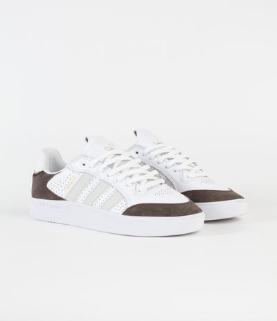 Adidas Tyshawn Low Shoes - FTWR White / Grey One / Gold Metallic