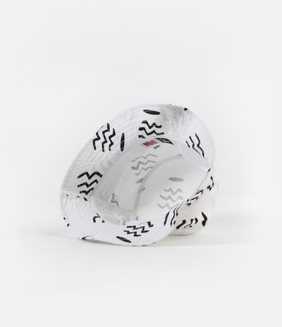 by Parra Vases Bucket Hat - White