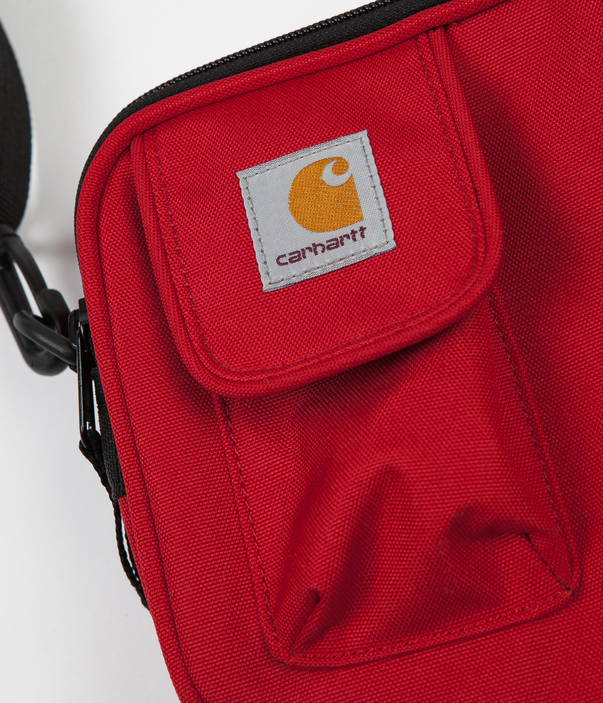 Carhartt WIP Essentials flight bag in red