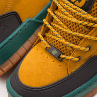 DC x Bronze 56K Clocker 2 Shoes - Wheat / Black thumbnail