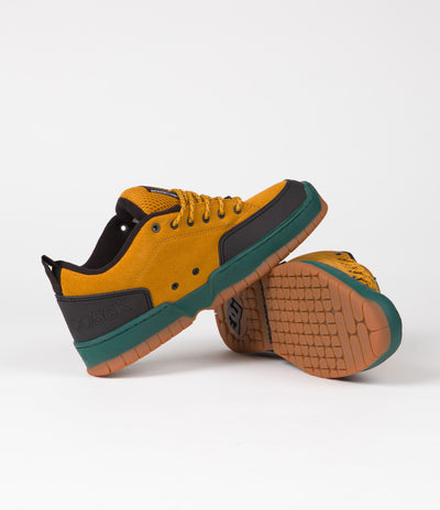 DC x Bronze 56K Clocker 2 Shoes - Wheat / Black