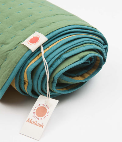 Mollusk Quilted Blanket - Mustard / Moss